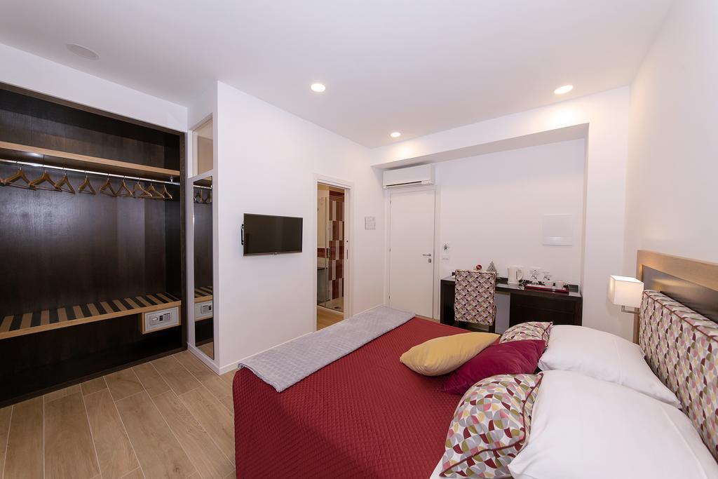 Dea Guest house 3*